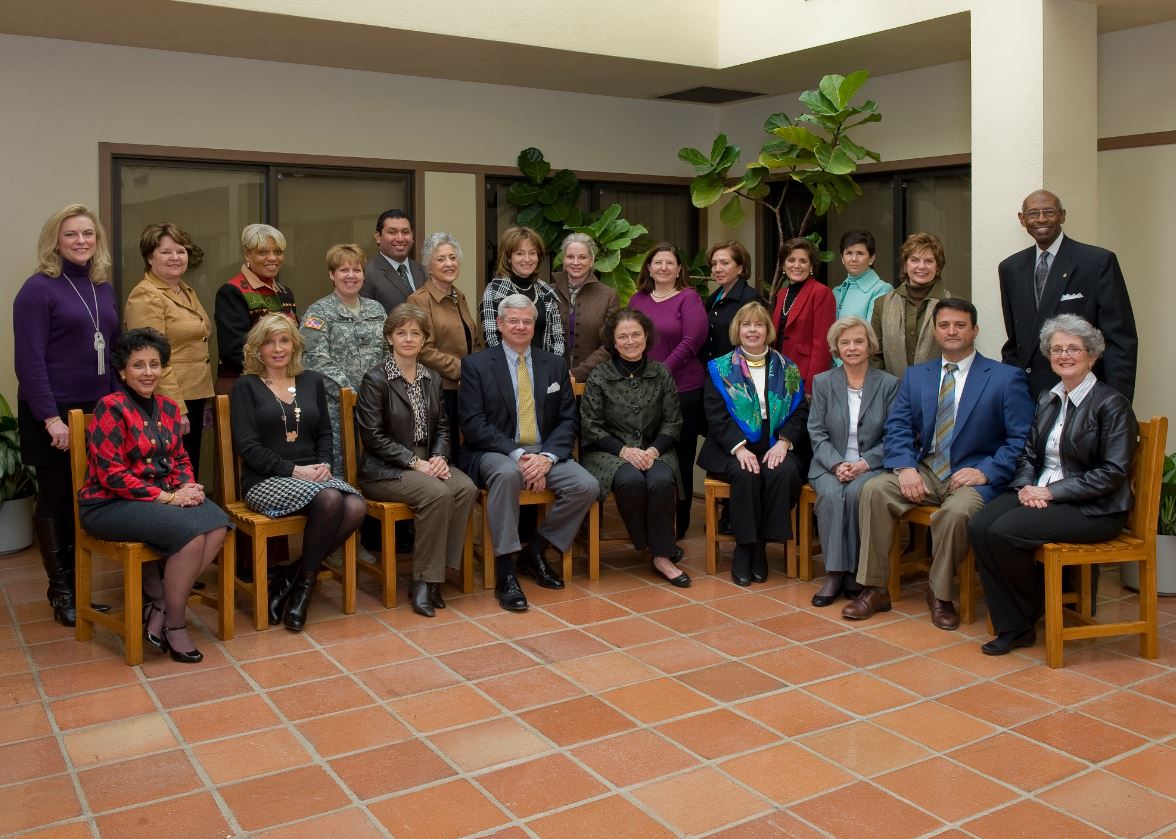 Group of School of Nursing faculty photo